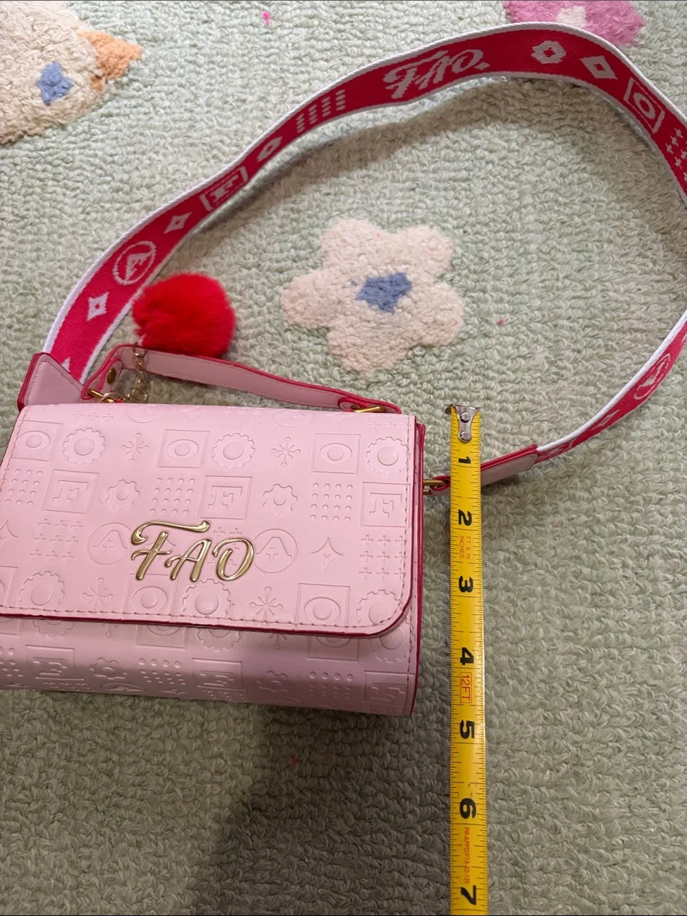FAO Schwarz Pink Kids Purse with Play Makeup Set